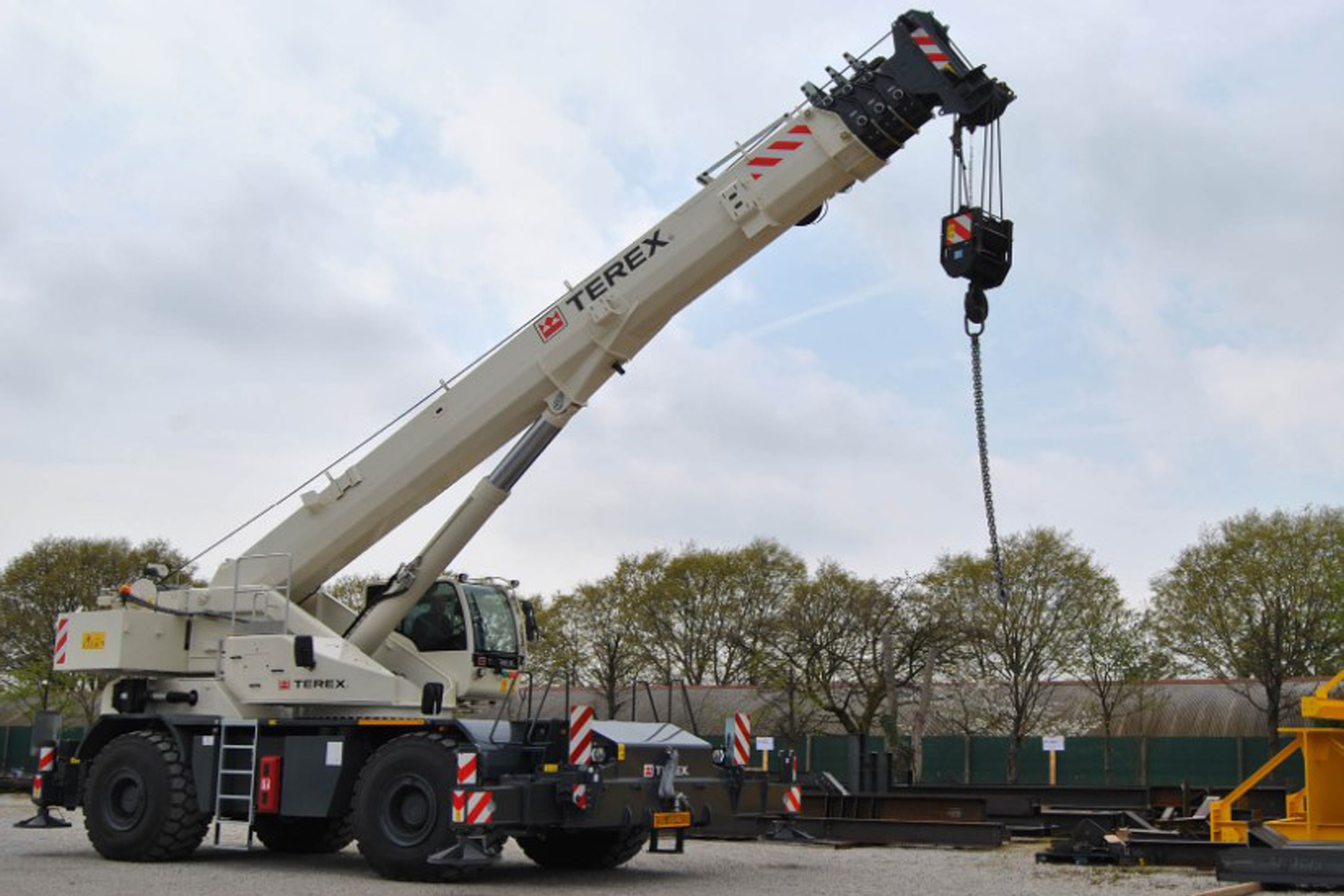 Rough Terrain Cranes