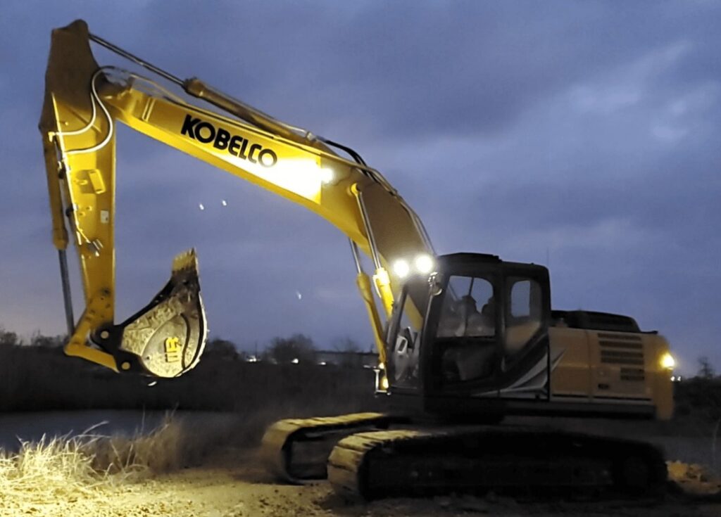 KOBELCO SK210LC-11 High & Wide Excavator