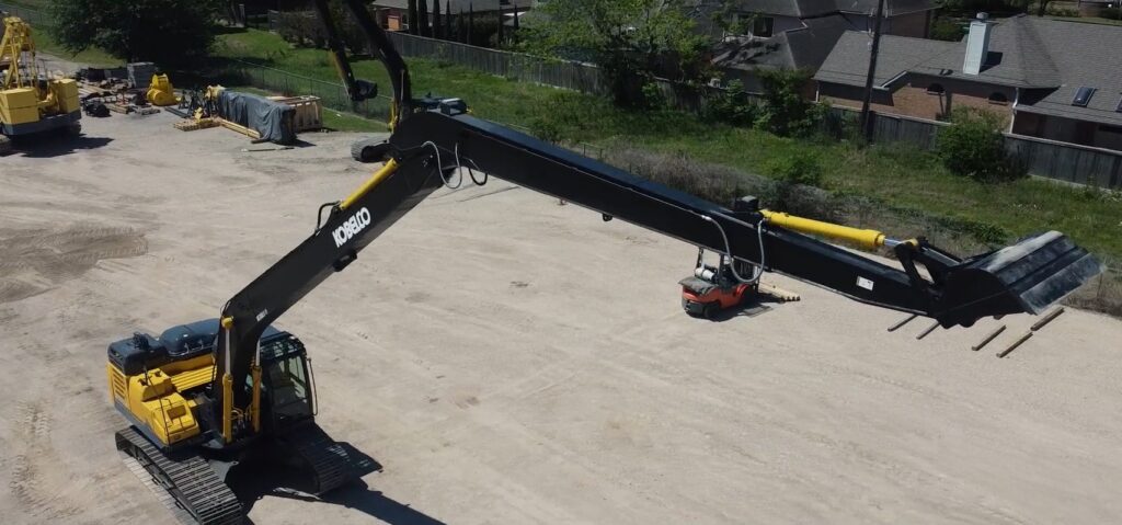 KOBELCO SK300LC-11 Long Reach Excavator