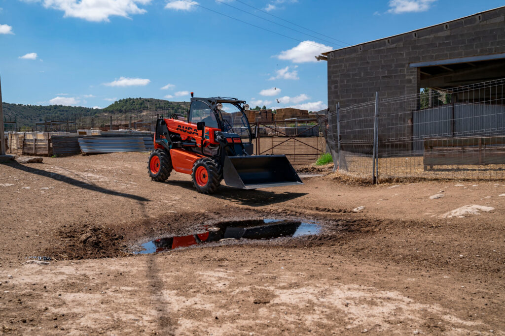 AUSA T164E Electric Telehandler