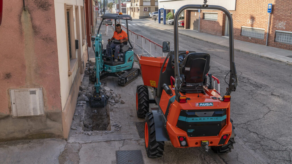 AUSA D151AEG Electric Dumper